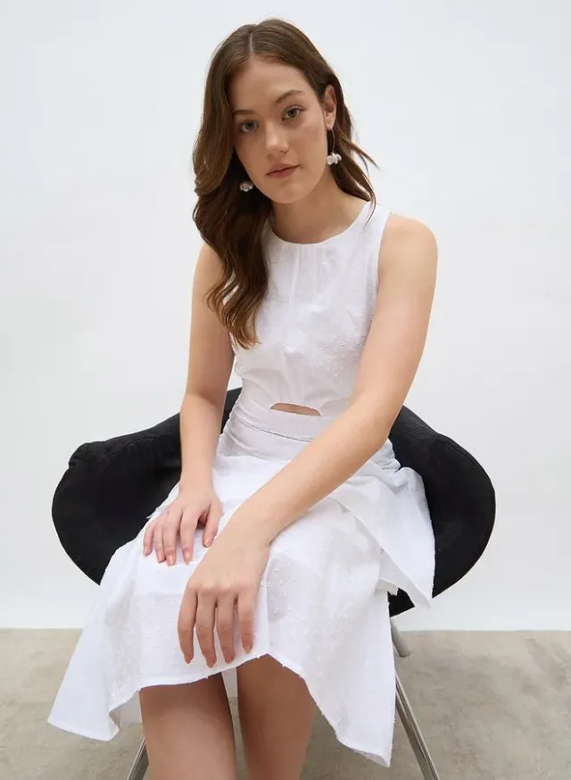 Solid Sleeveless Layered Midi Dress – image 6