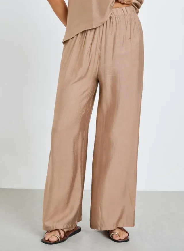 Top and Wide Leg Pants Co-ord Set Beige – image 4