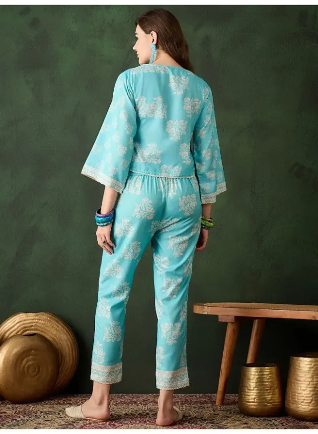 Aqua Floral Digital Printed Co-Ord Set for Women - Cropped Top and Pants – image 4