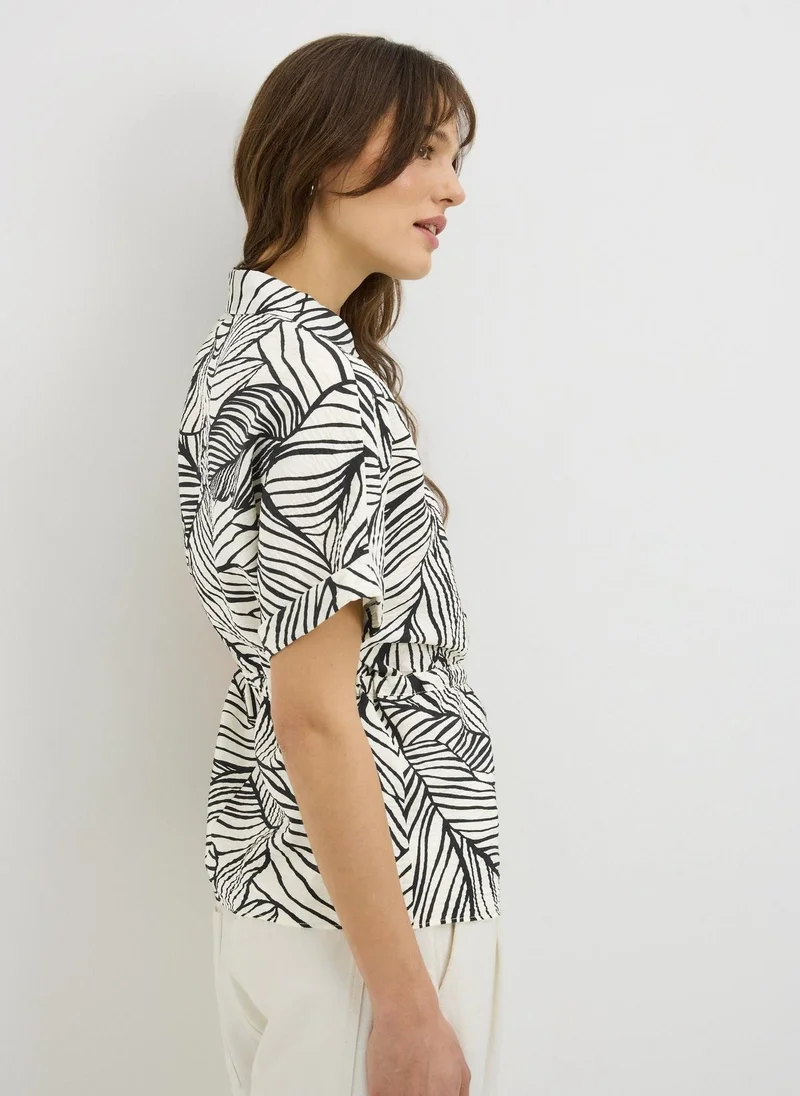 اشتري ماتلان Black/White Black Leaf Print Tie Waist Co Ord Shirt للنساء في الإمارات