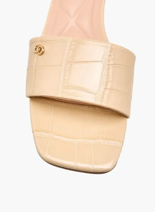 Women's Textured Flat Sandals – image 4