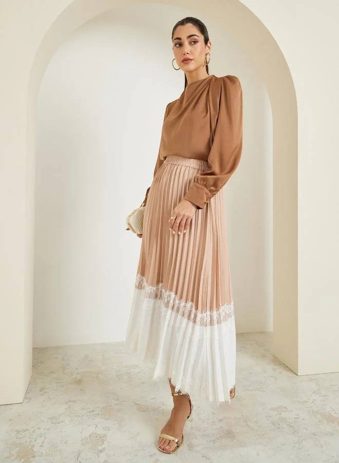 Pleated Midi Skirt with Lace Trim Beige