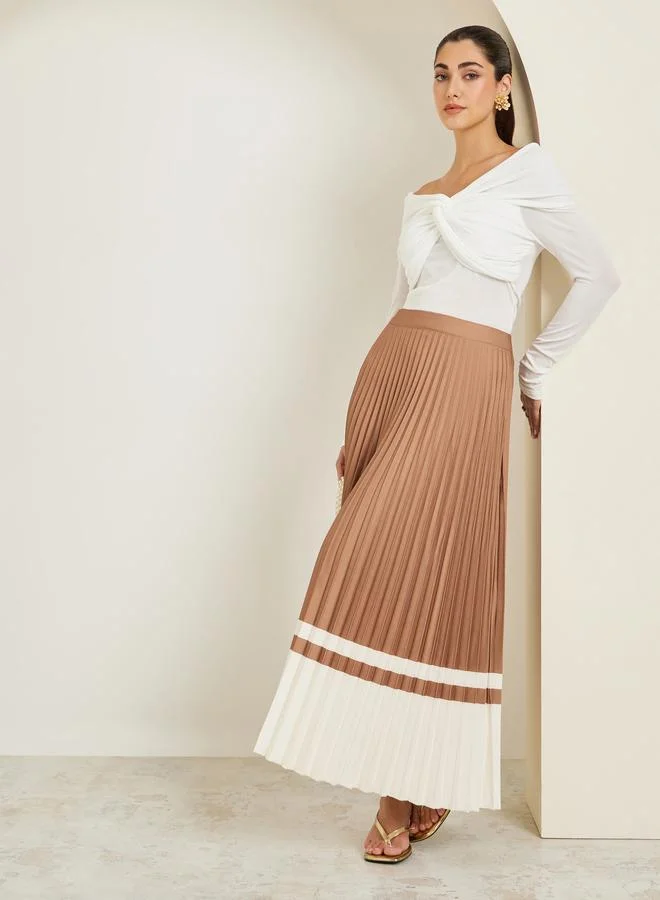 Pleated Maxi Skirt Brown