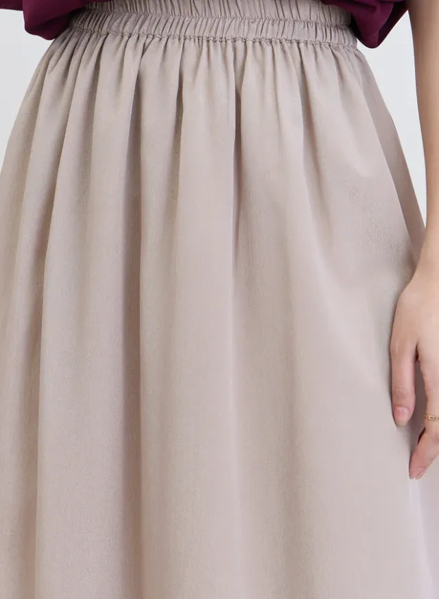A-Line Maxi Skirt Beige – image 4