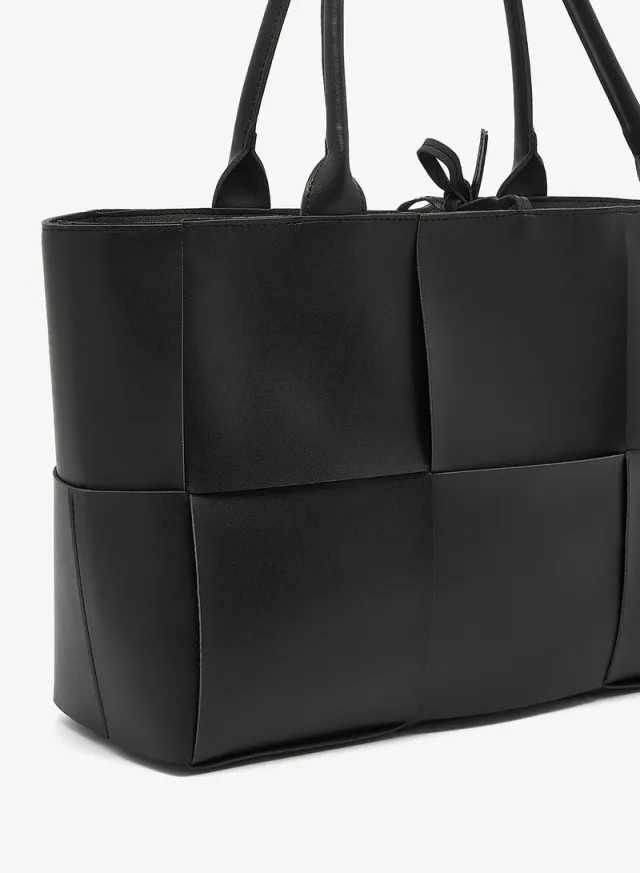 Oversized Woven Tote – image 3