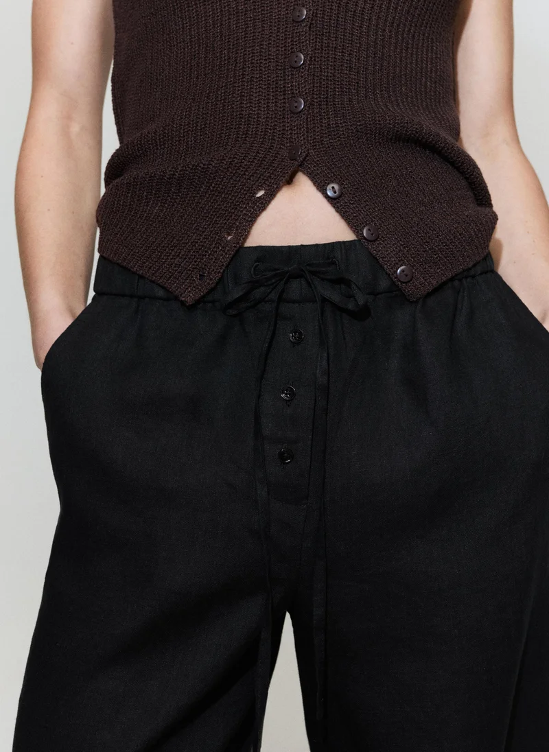 Linen pants with buttons