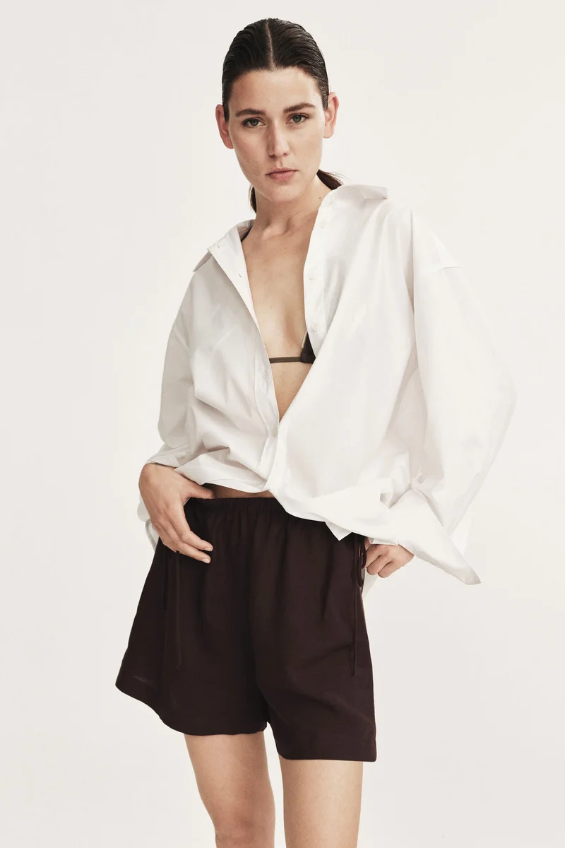 Drawstring Linen-Blend Shorts