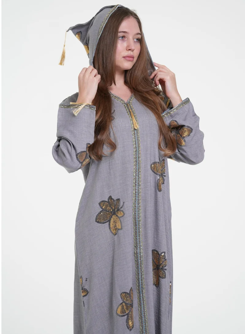 جلابية نسائية   مطرزة باللون الذهبي