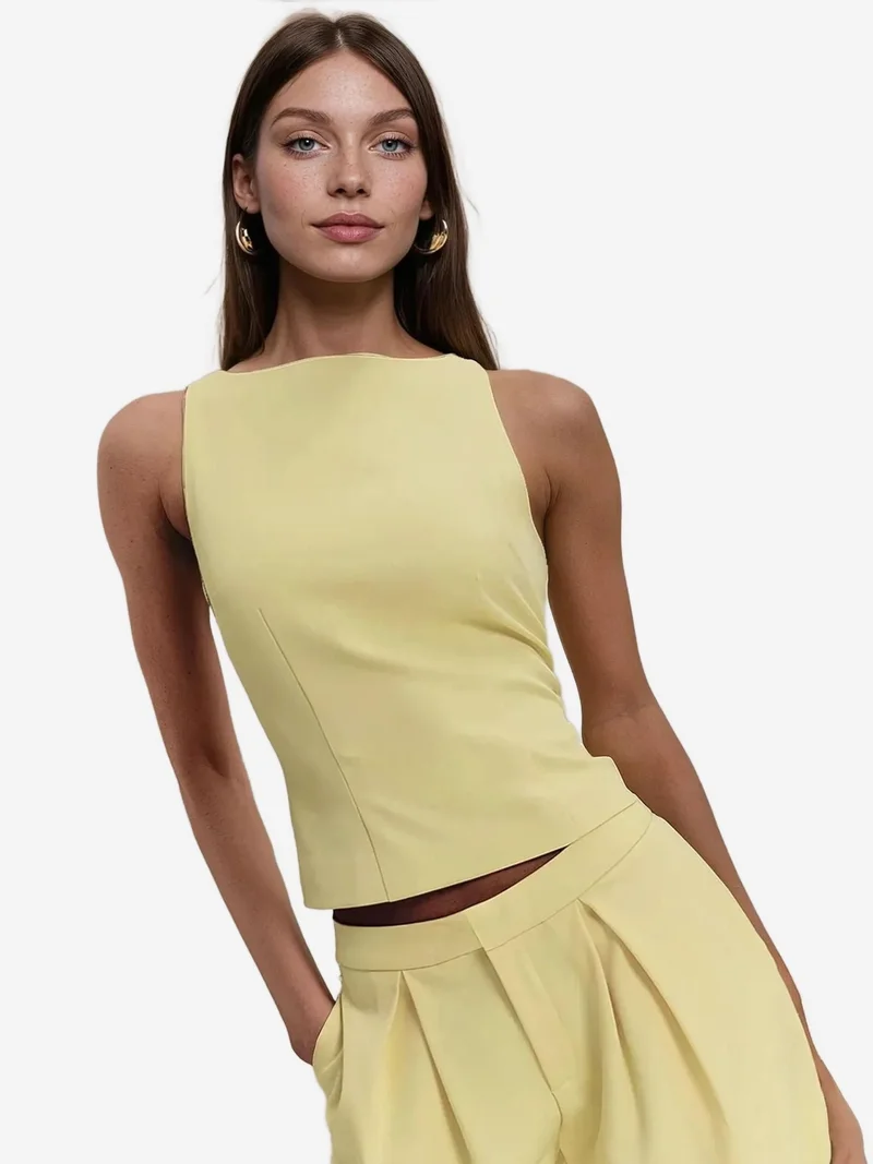 Fitted Crew Neck Sleeveless Top