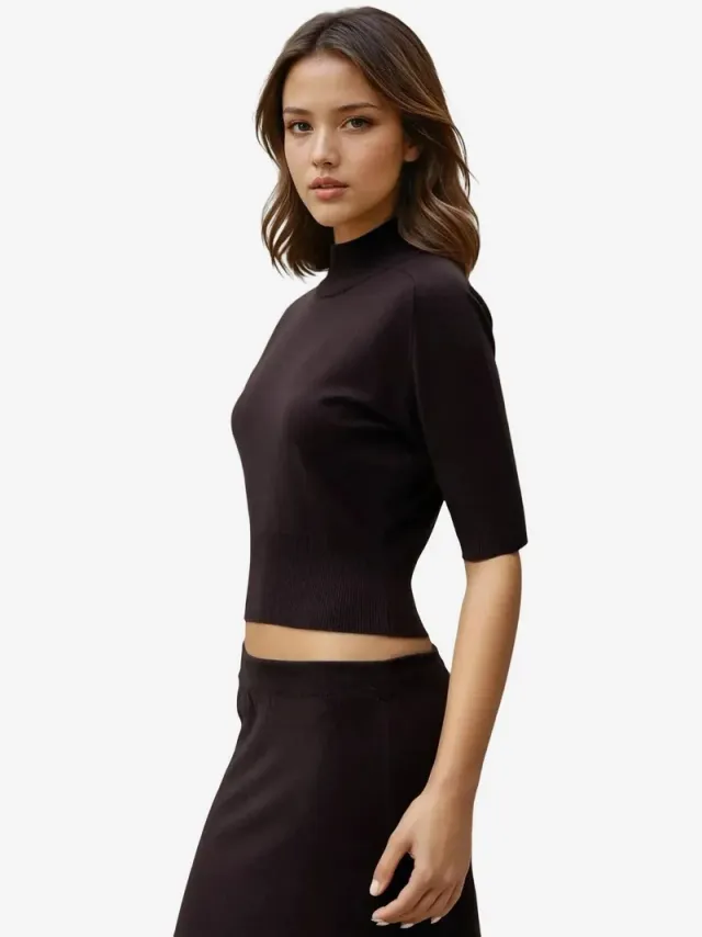 Textured Turtleneck Crop Sweater – image 2