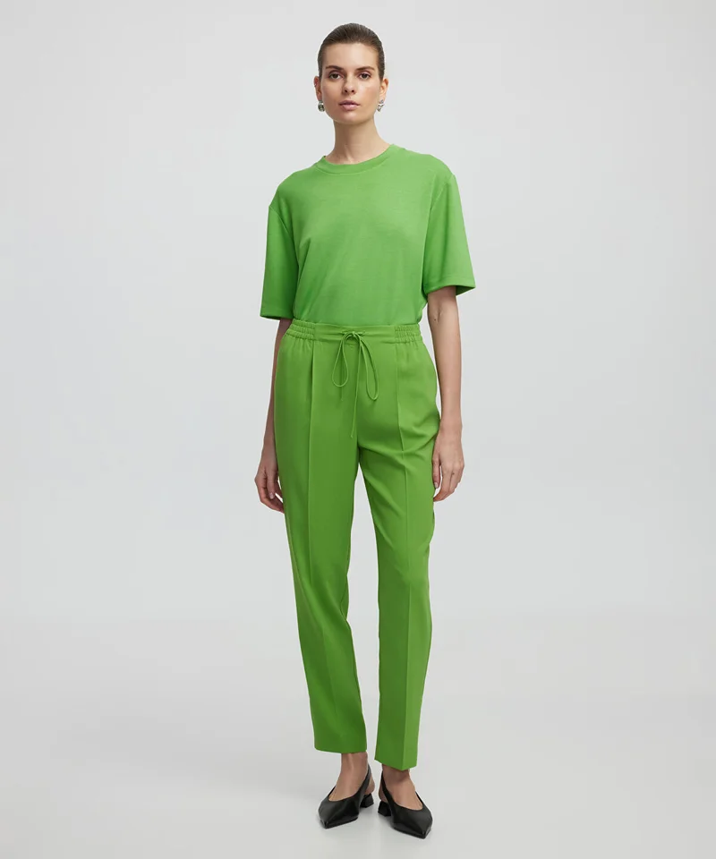 Carrot Fit Trousers