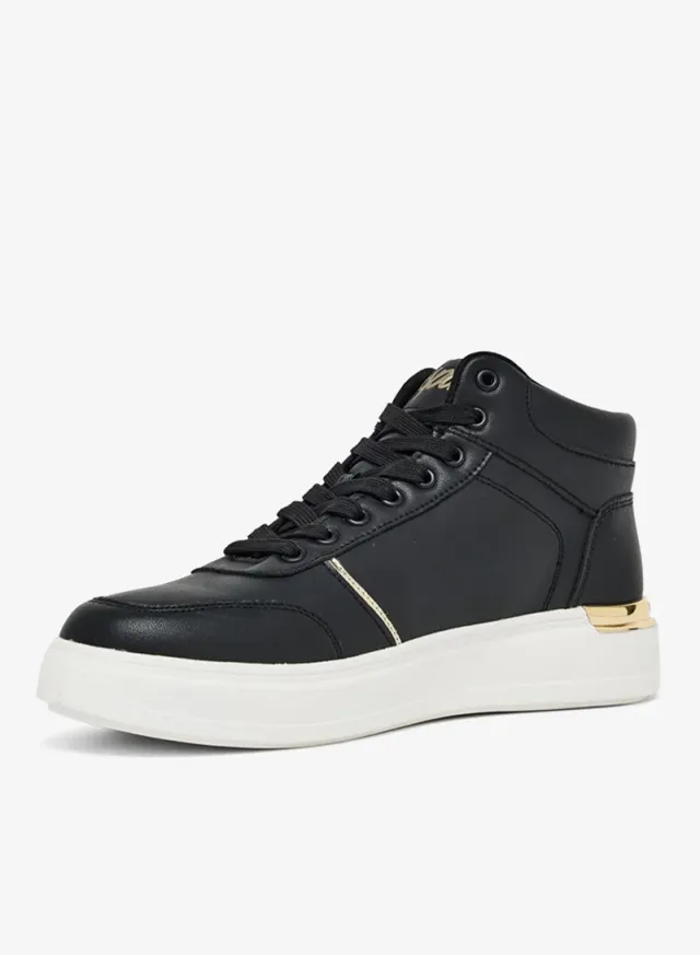 Women Low Top Comfort Sneakers – image 2