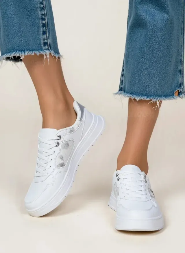 Women's Lightweight Memory Foam Sneakers – image 7
