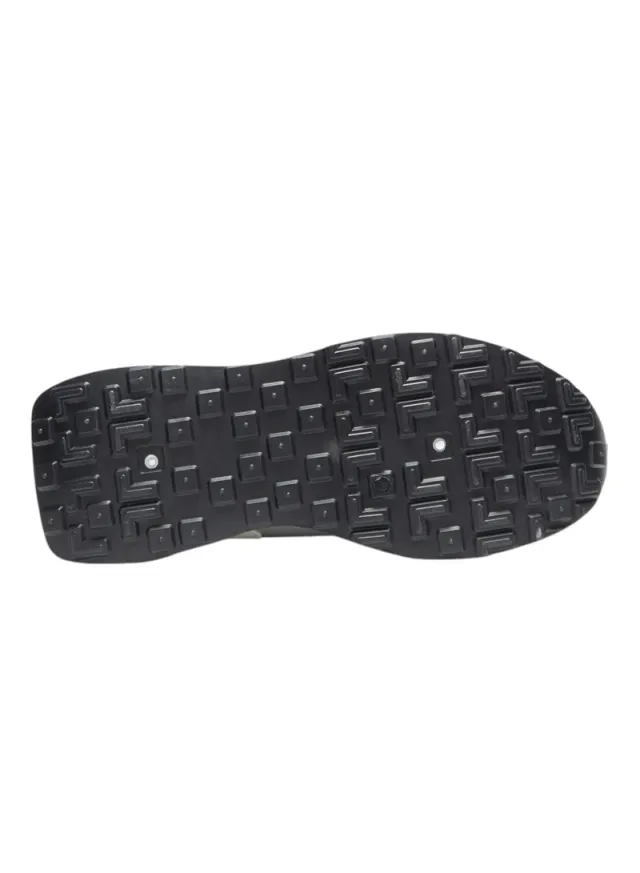 Women's Lightweight Casual Low-Top Sneakers Black – image 8