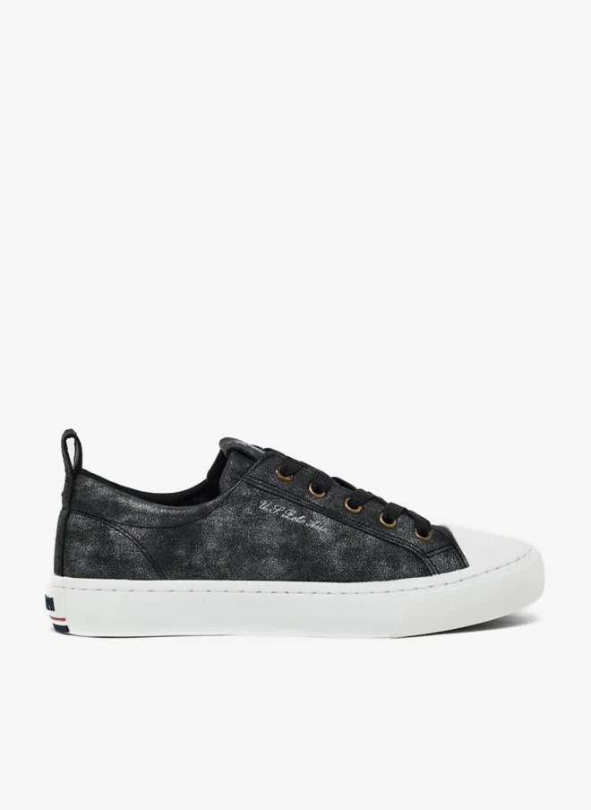 Women Low Top Comfort Sneakers