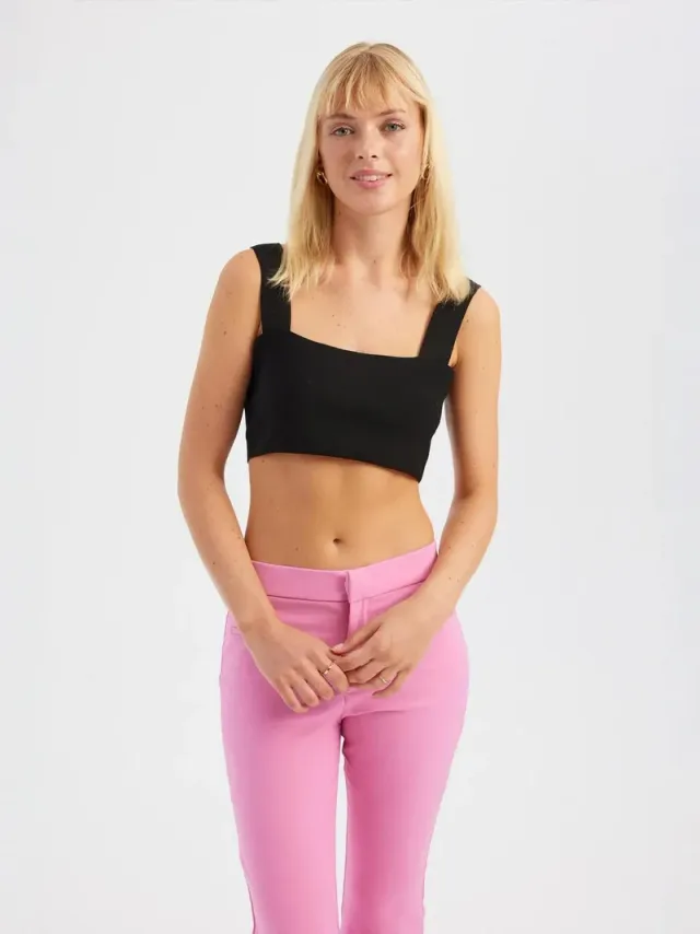 Square Neck Crop Top – image 2