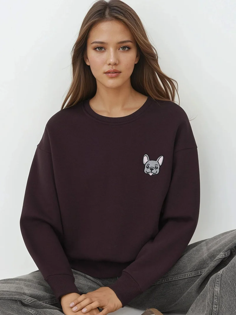 Embroidered Animal Pattern Raised Crewneck Sweatshirt