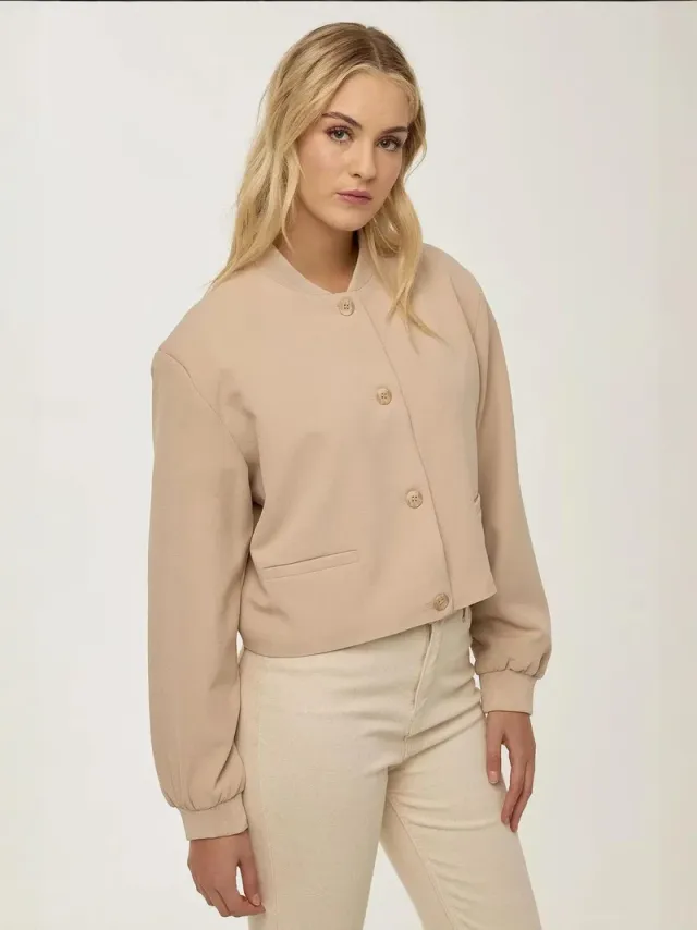 College Collar Two-Pocket Cropped Jacket – image 3