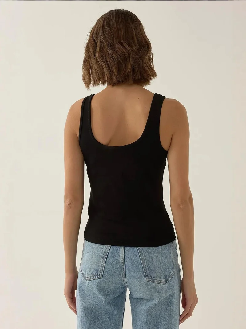 Erin V-Neck Vest