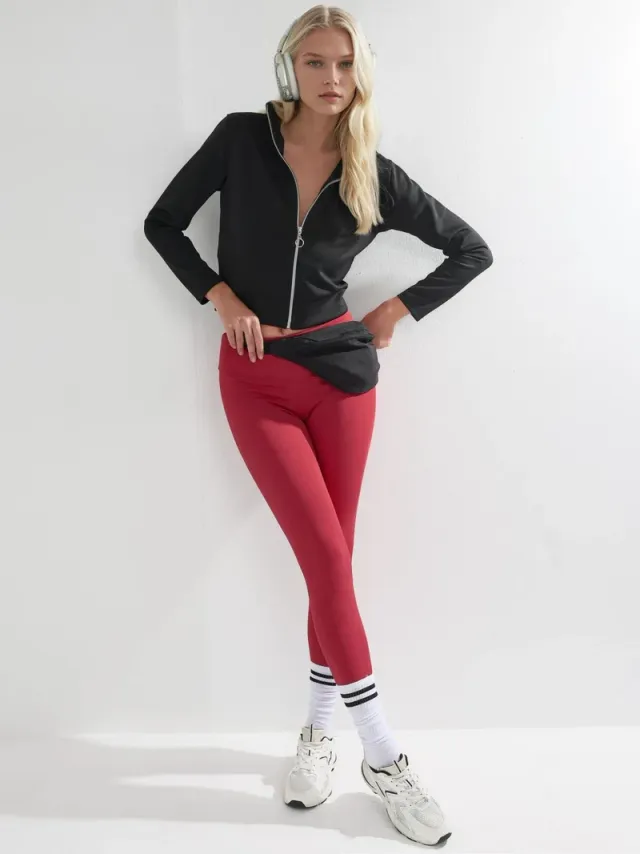 Zippered Slim-Fit Knit Sweatshirt Bersan – image 6