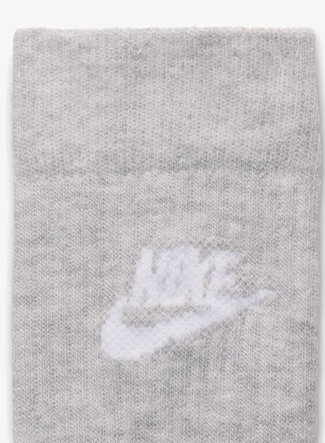 Nike Sportswear Everyday Essential Crew Socks - 3 Pack – image 4