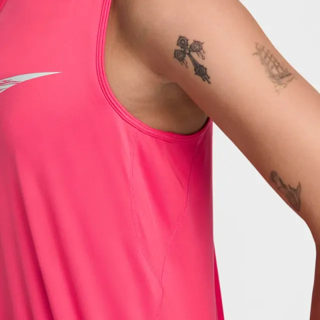Nike One Green Round Neck Sleeveless Training Top for Women – image 4