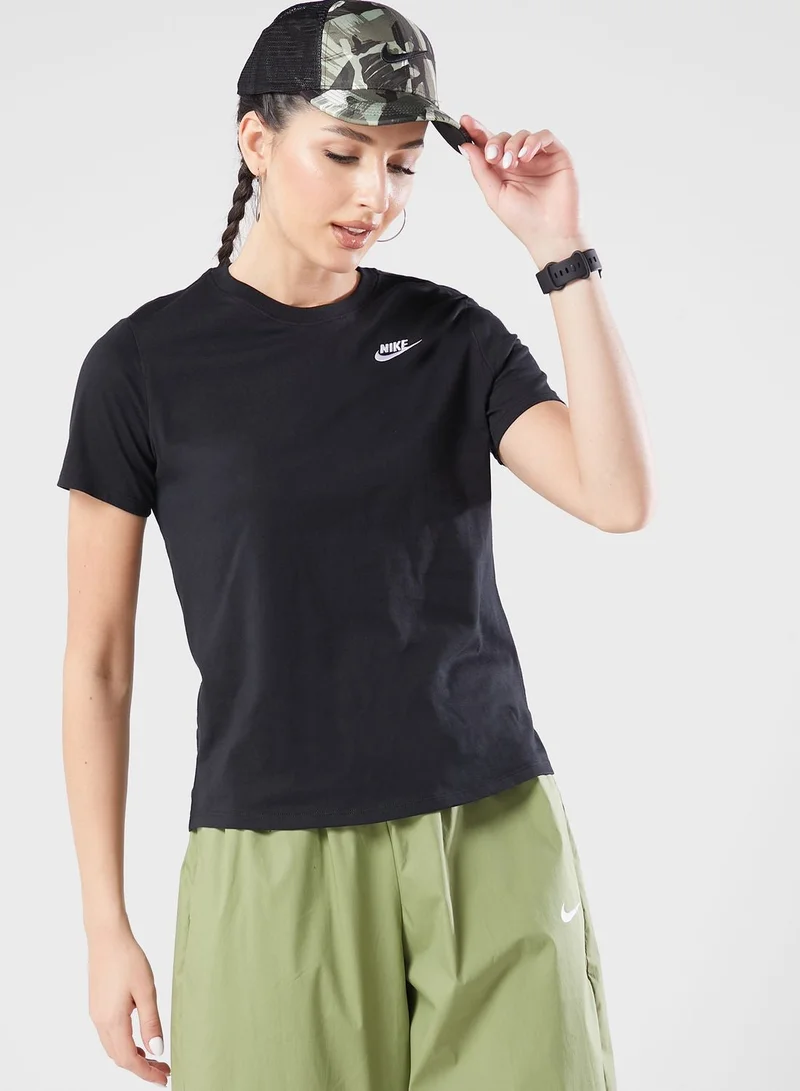 Nike Women's Sportswear Club Short Sleeve Tee