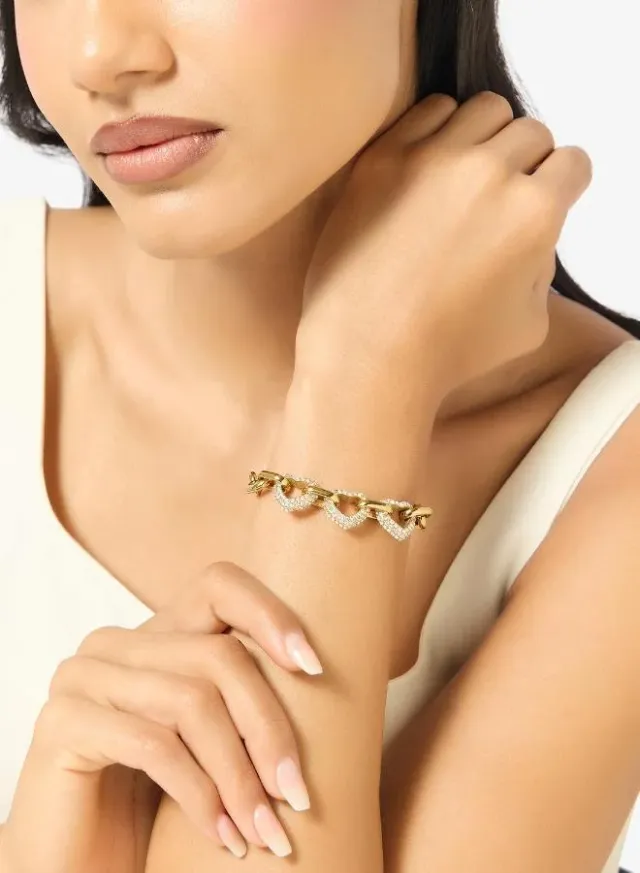 Pave Heart Chain Bracelet – image 3