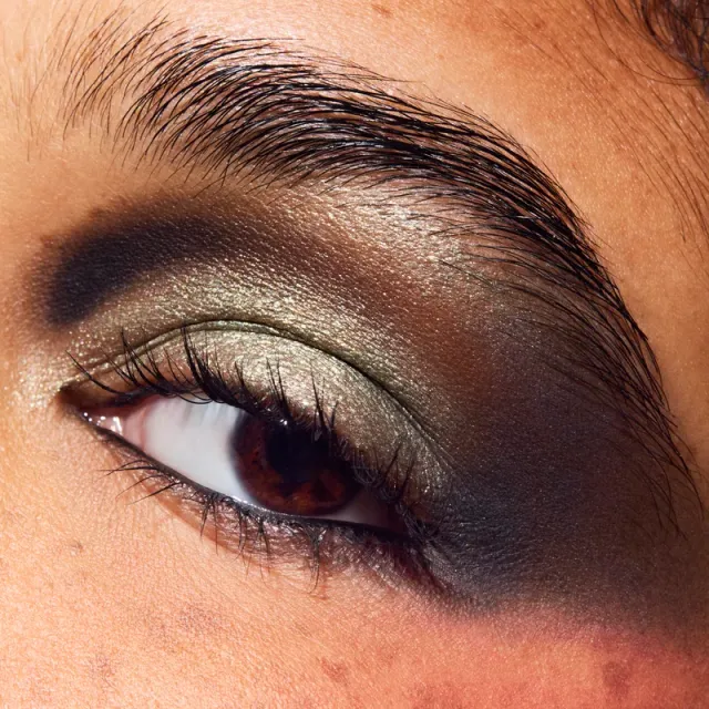 Dazzleshadow Eyeshadow Stick Demure Diamonds – image 4