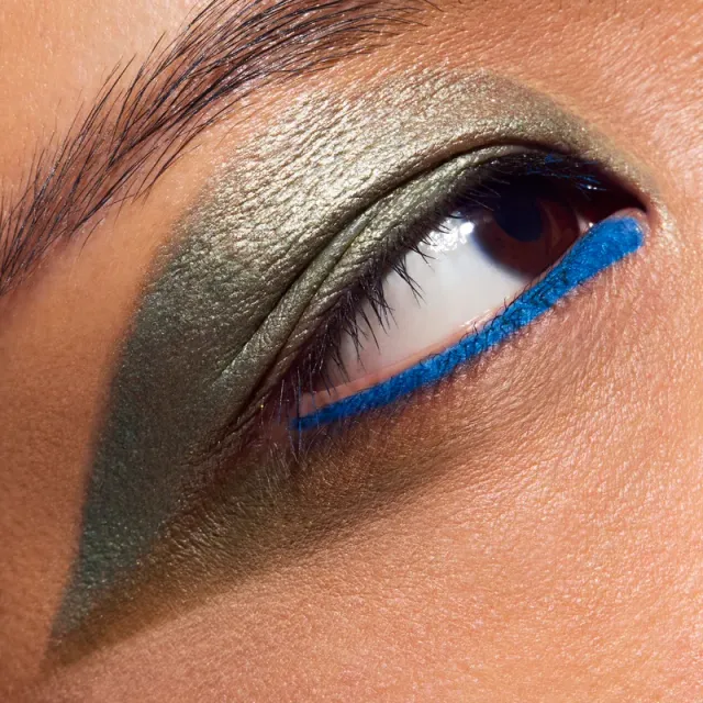 Dazzleshadow Eyeshadow Stick Demure Diamonds – image 5
