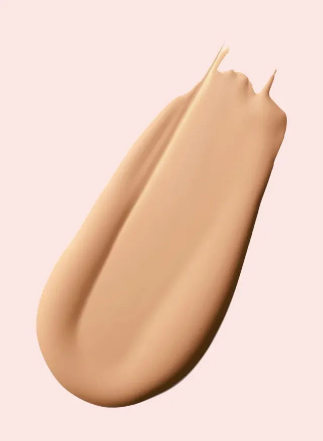Studio Radiance Serum-Powered Foundation NC15 – image 2