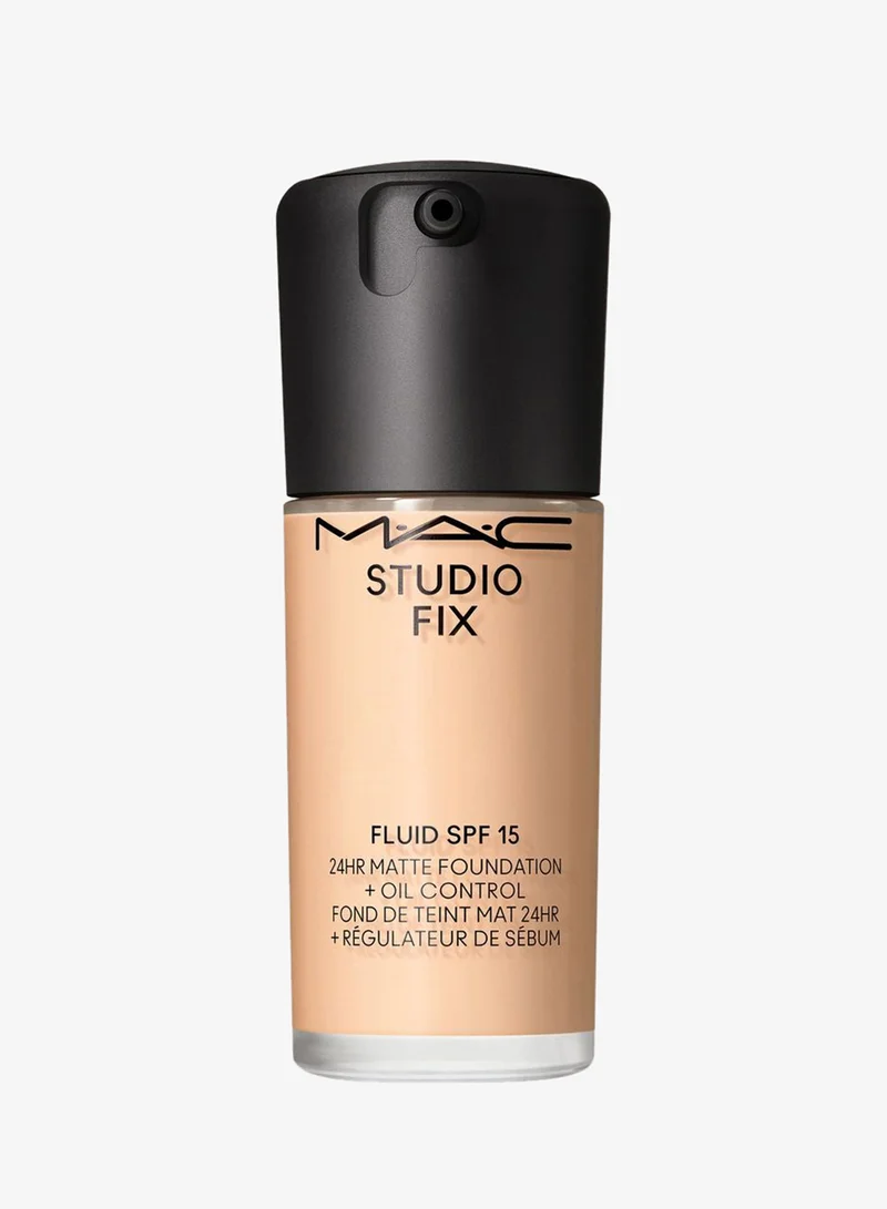 Studio Fix Fluid Foundation SPF 15 Nc16