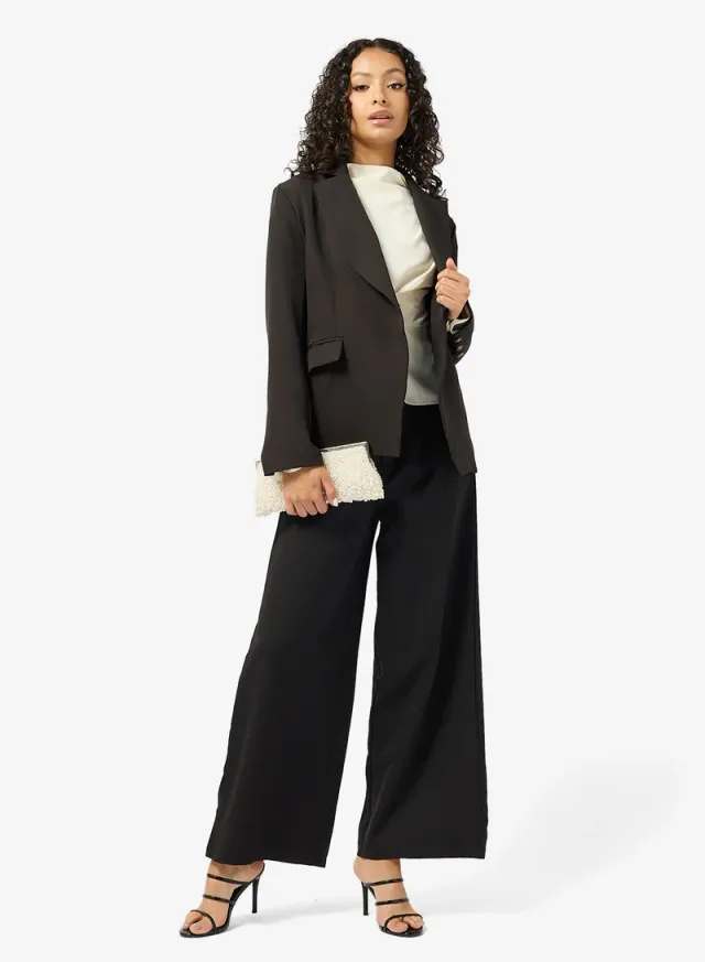 Ginger Women's Black Structured Longline Blazer - Casual Style – image 4