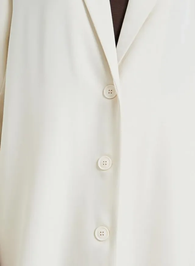 Off-White Notch Lapel Buttoned Blazer Kimono Coat – image 3