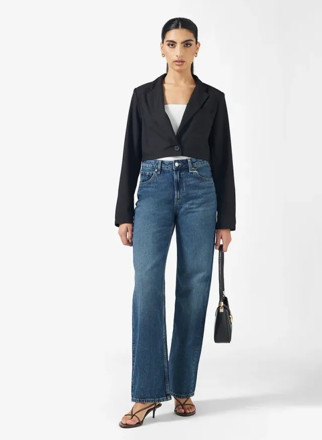 Black Cropped Blazer for Women - Notch Lapel, Long Sleeves, Solid Pattern – image 4