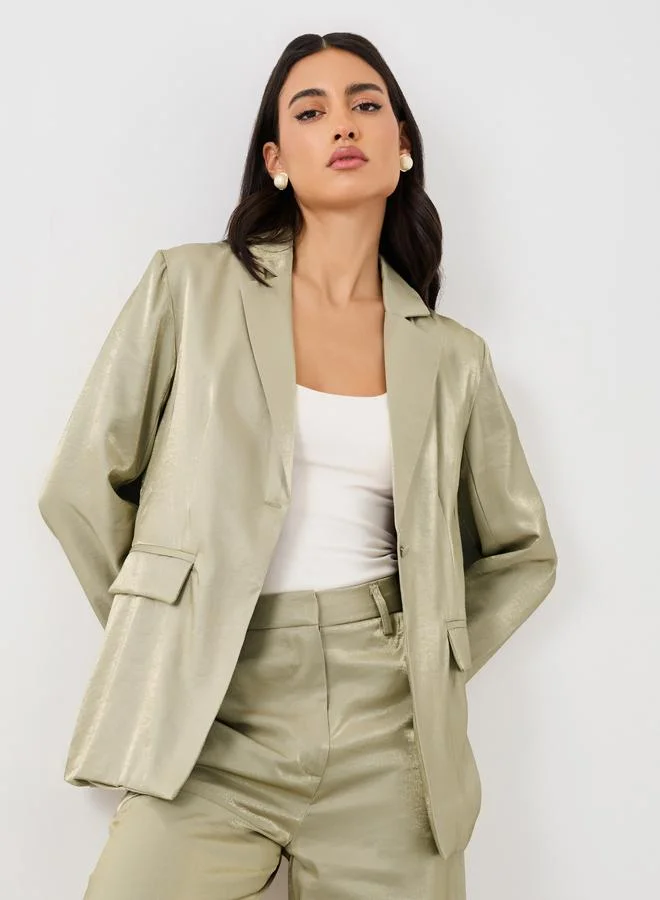 Solid Regular Fit Single Breasted Blazer