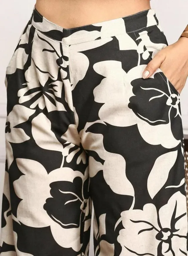 Floral Printed Cotton Blazer and Trousers Set for Women - Black – image 3