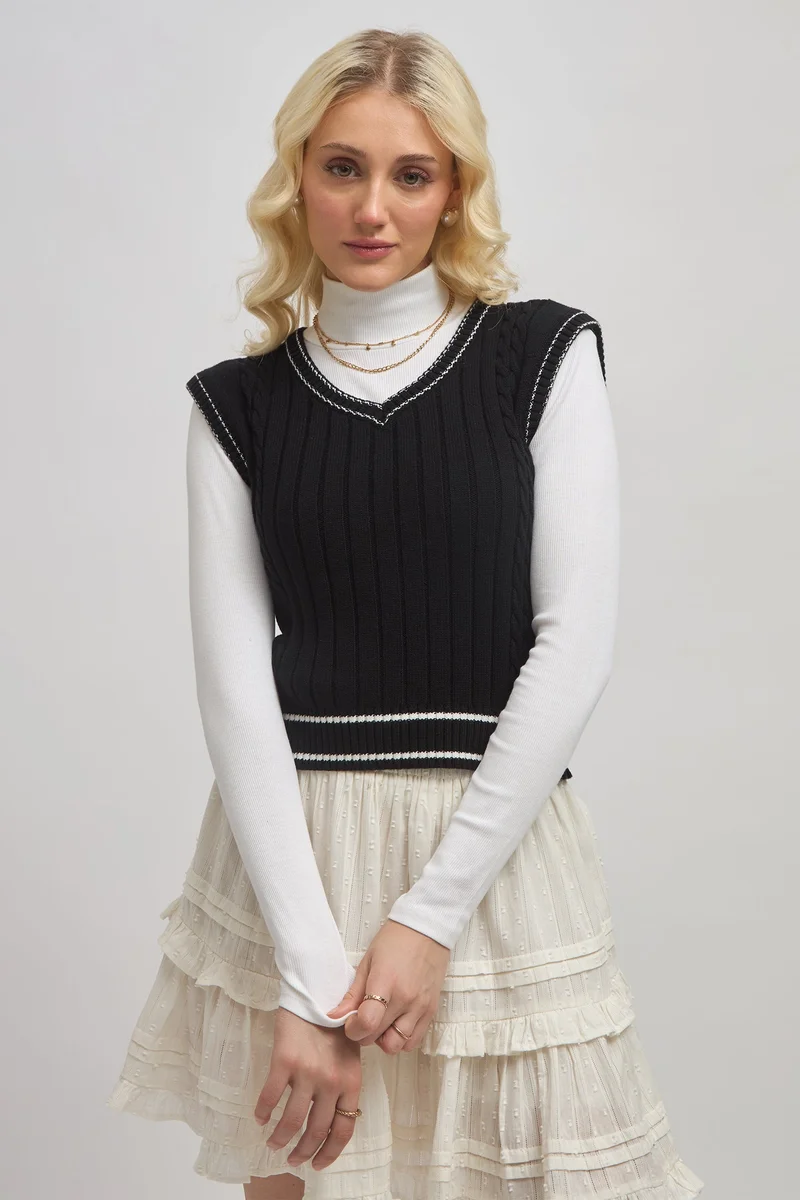 Trucotton V-Neck Sleeveless Boxy Top
