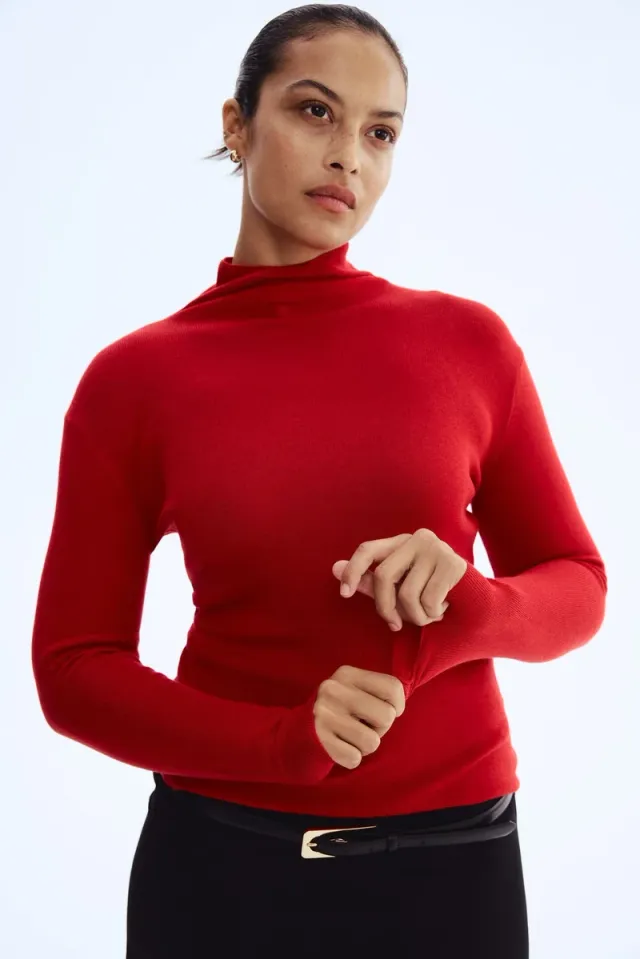 Fine-knit turtleneck top