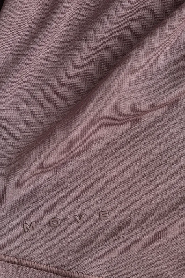 Cropped Long Sleeve Yoga Top – image 7