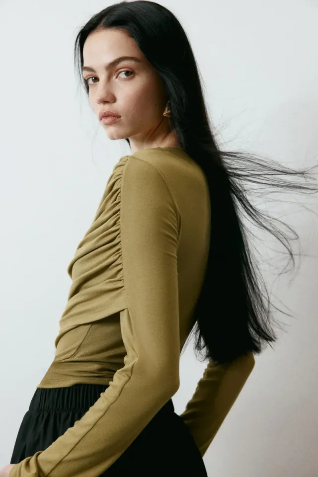 Fitted Asymmetric Long-Sleeve Viscose Top (Beige Dark) – image 4