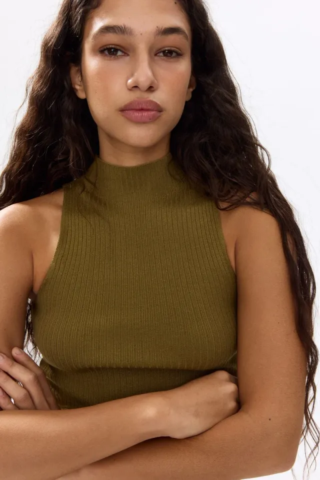 Ribbed Turtleneck Top – image 3