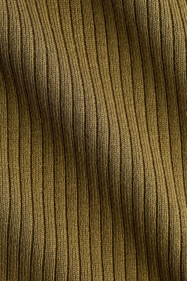 Ribbed Turtleneck Top – image 6