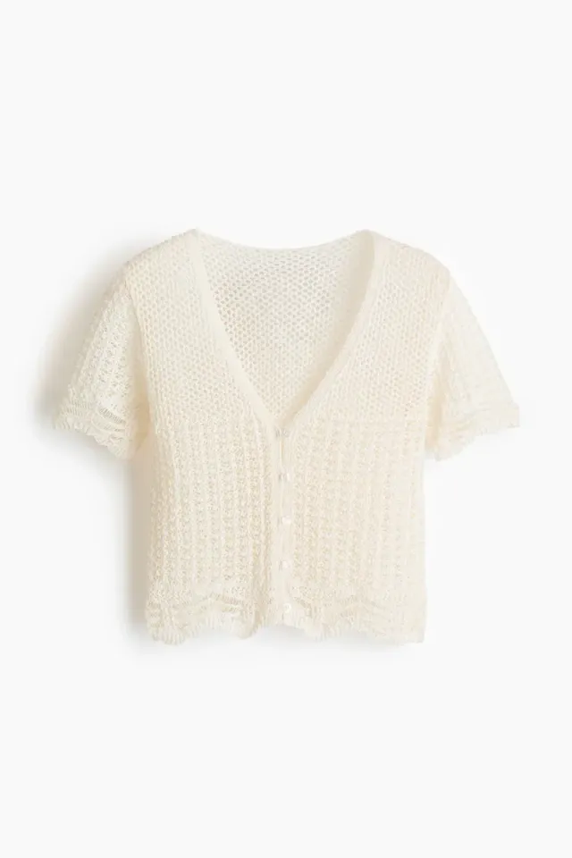 Fitted Crochet-Look V-Neck Beach Top with Buttons and Scalloped Hem – image 6