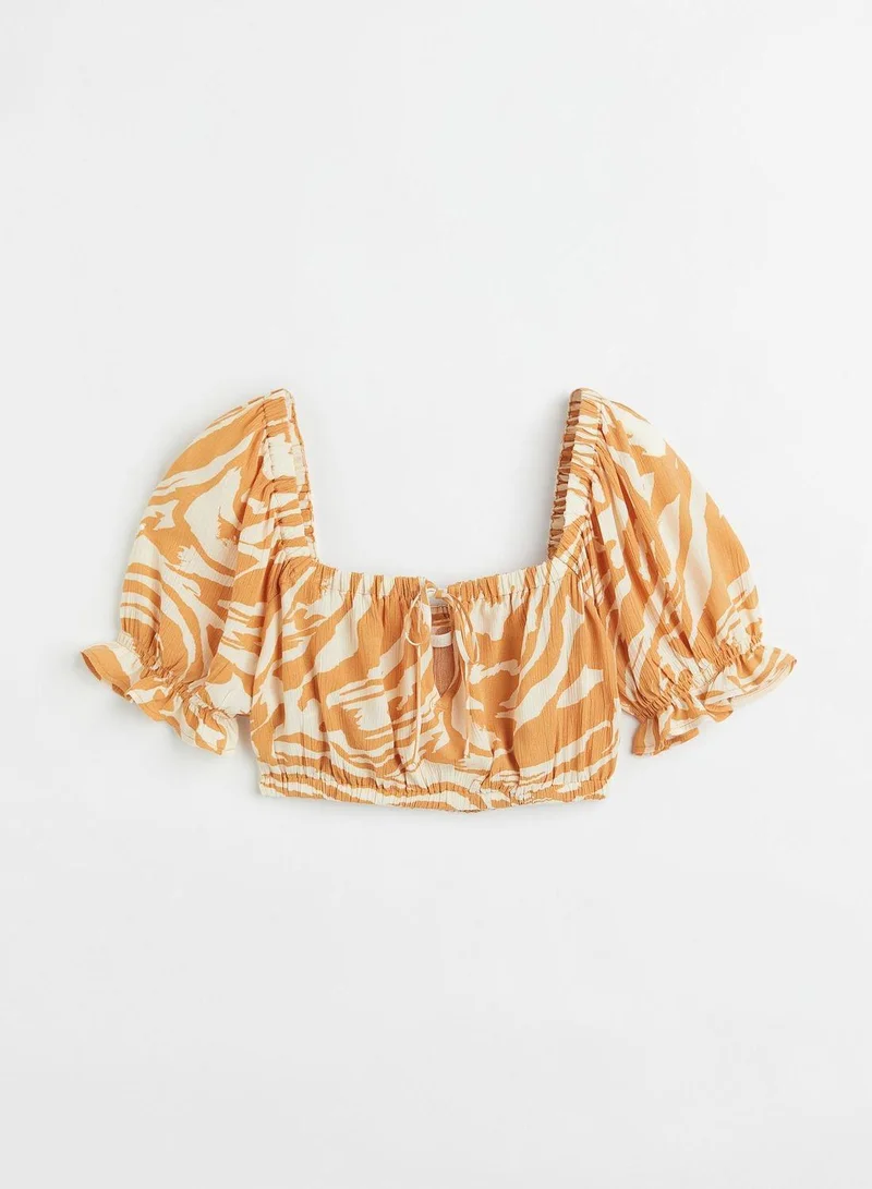 Printed Puff Sleeve Crop Top
