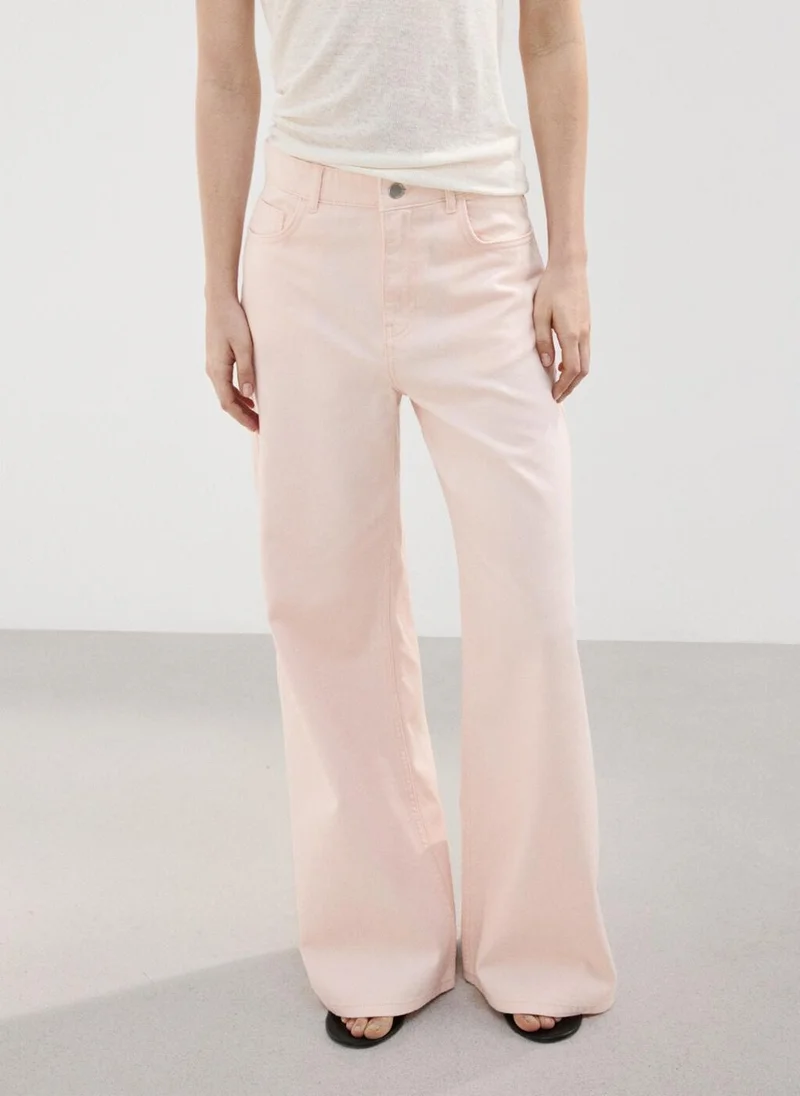 Wide Leg Mid-Rise Jeans