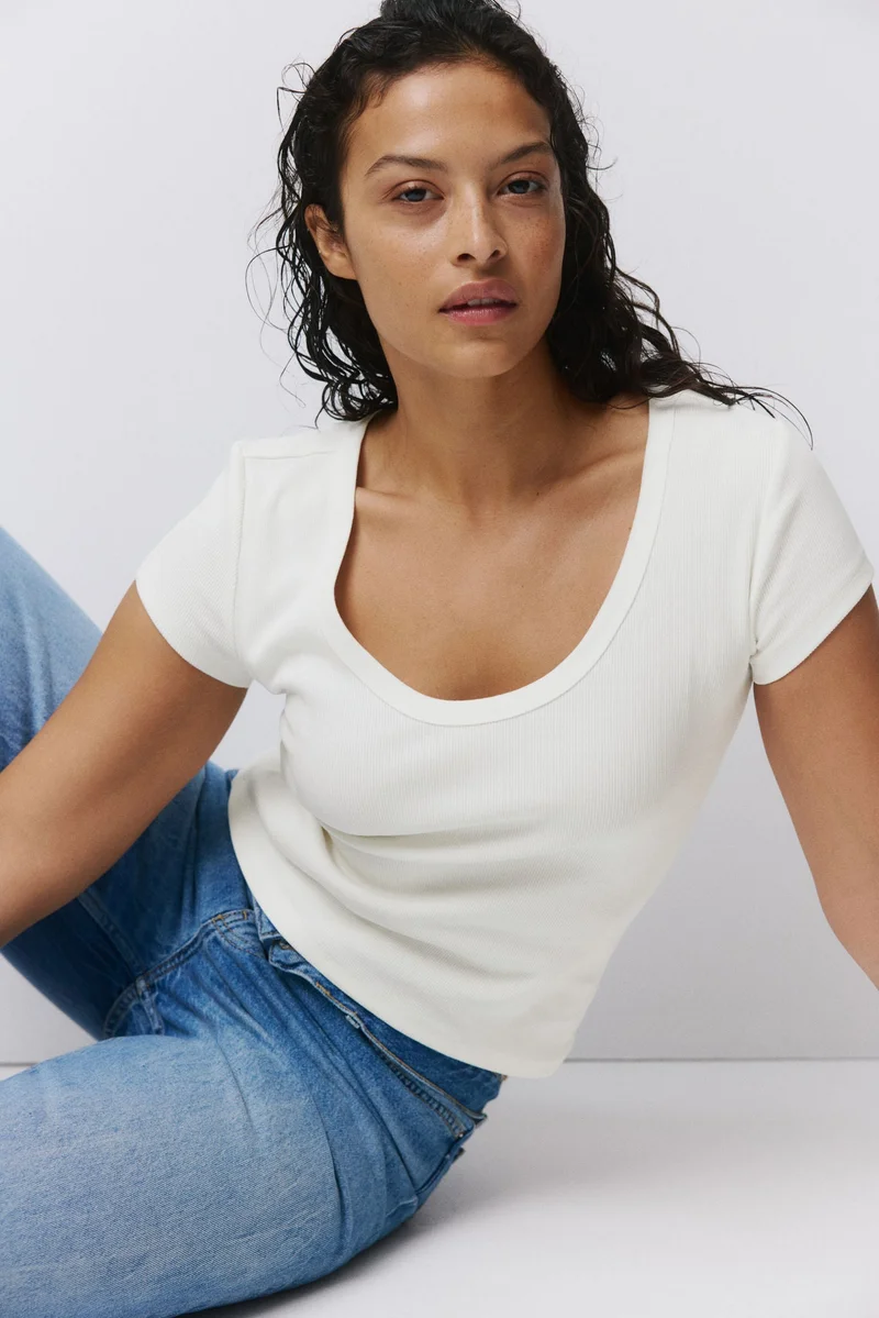 Ribbed Scoop Neck T-Shirt