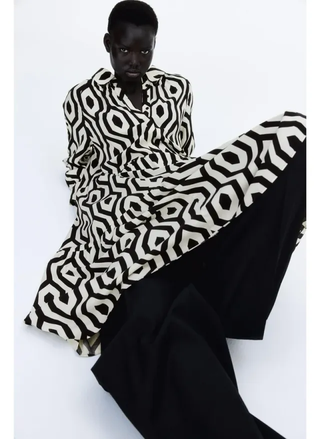 Black and White Floral V-Neck Midi Shirt Dress – image 3