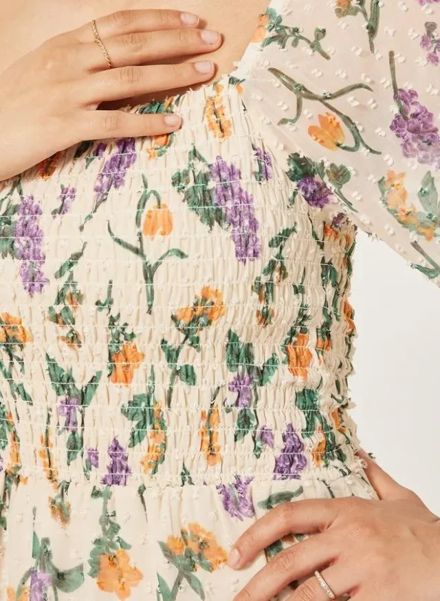 Embroidered Hem Maxi Dress Cream – image 6