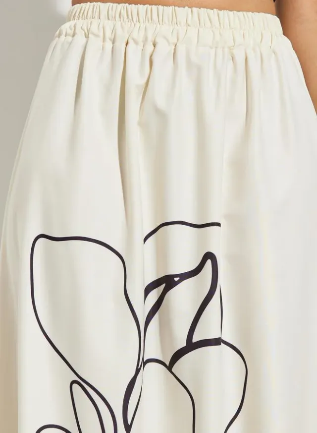 Floral A-Line Maxi Skirt Beige – image 3